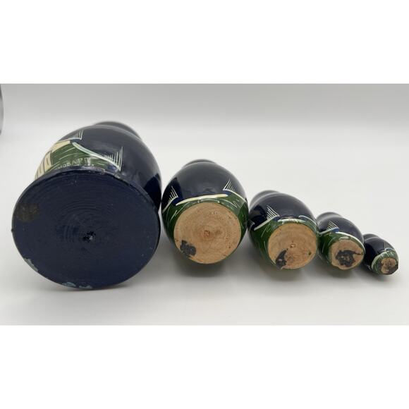 Vintage Sergiyev Posad Russian Matryoshka Nesting Dolls 5 Piece Set 5.5” Signed - Picture 7 of 7